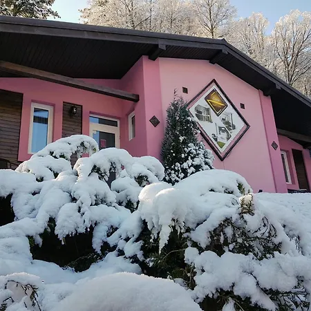 Ξενοδοχείο με διαμερίσματα Apart-club Zora