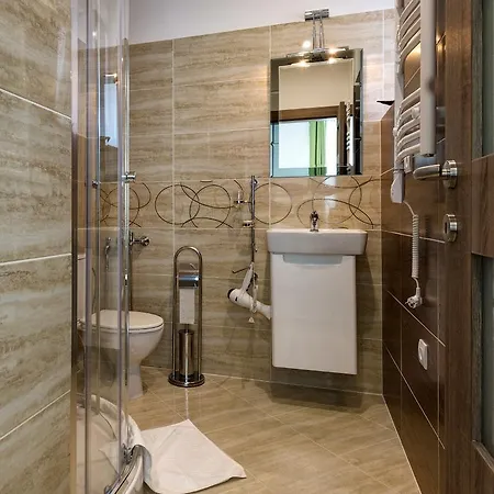 Ξενοδοχείο με διαμερίσματα Apart-club Zora