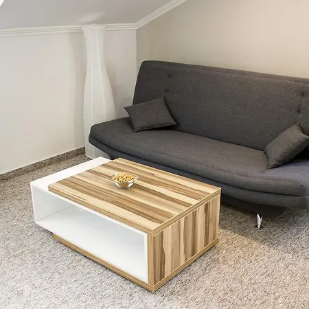 Apart-club Zora Ξενοδοχείο με διαμερίσματα 4*